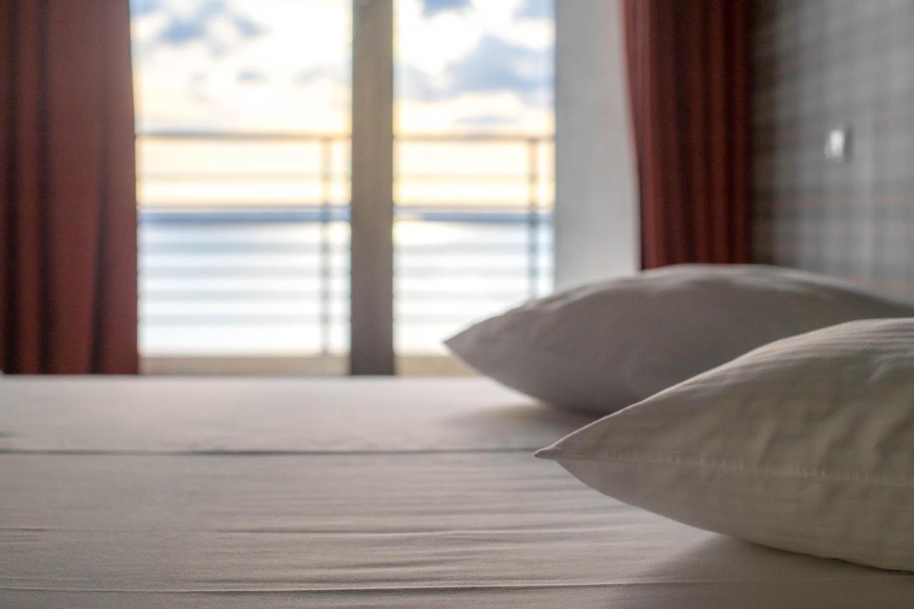 Lake Boutique Apartments & Rooms Mamaia Exteriör bild