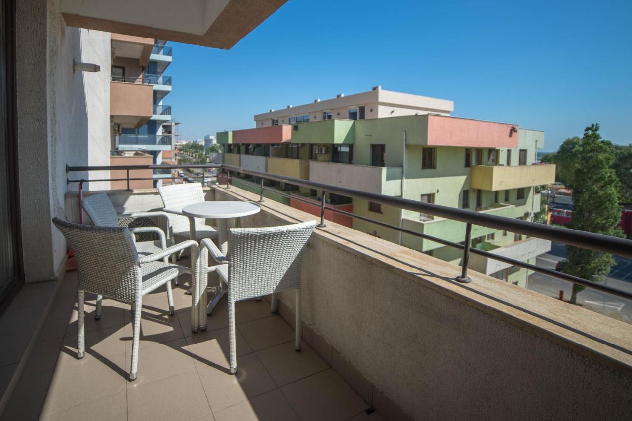 Lake Boutique Apartments & Rooms Mamaia Exteriör bild