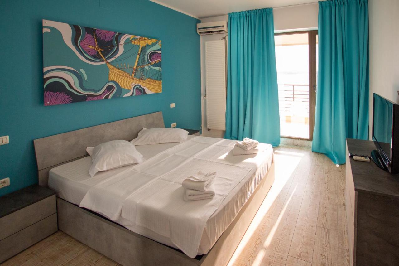 Lake Boutique Apartments & Rooms Mamaia Exteriör bild