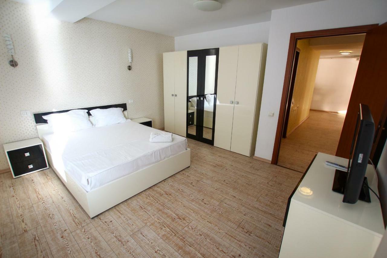 Lake Boutique Apartments & Rooms Mamaia Exteriör bild